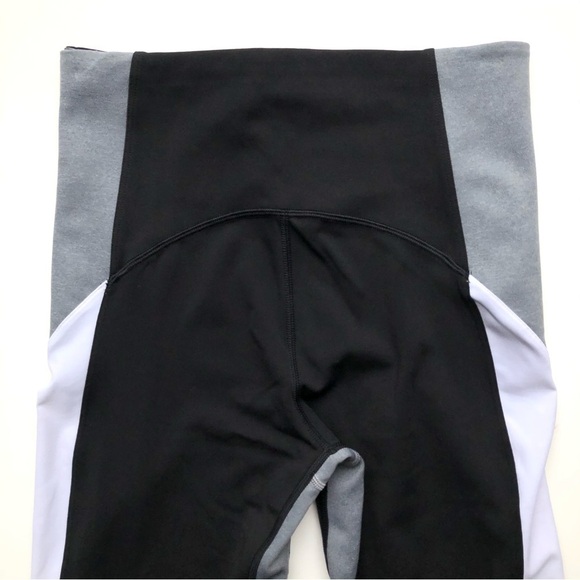 Athleta Crest Color block Tight Black White High Rise Leggings - Picture 8 of 12